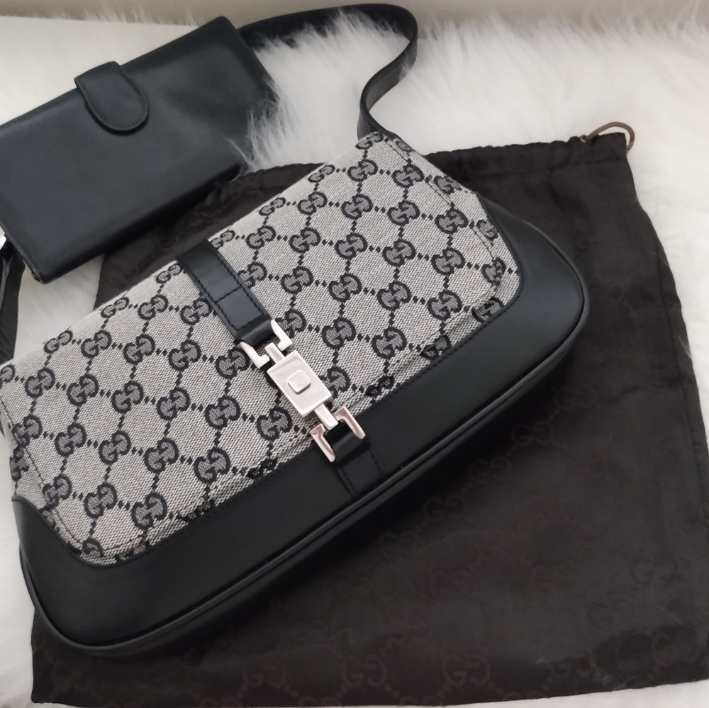 New Gucci Jackie Bag with Wallet and Dust Bag